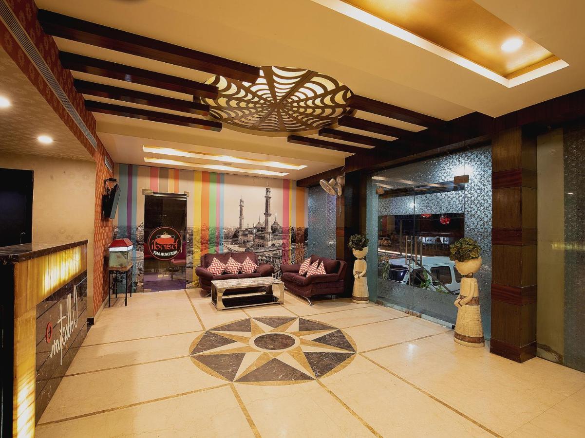 Hotel Collection O 80452 Boom 3*